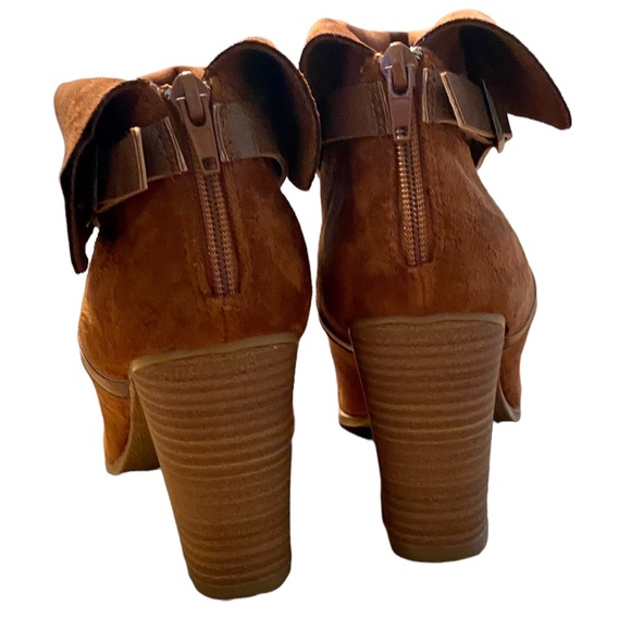 ND NEW DIRECTIONS MACEY’S JORIE RUST SUEDE CHUNKY HEELED ANKLE BOOTS SIZE 10 - Picture 6 of 16